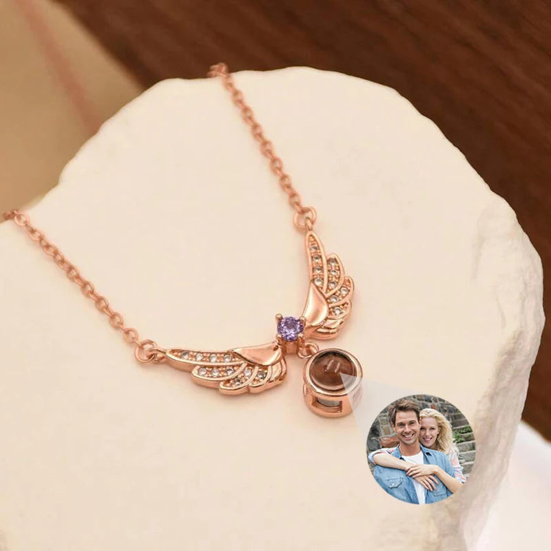 Collar con colgante de ala de Ángel con imagen de proyección personalizada