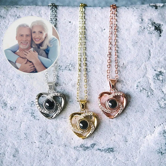 Collar de corazón con foto personalizada de proyección