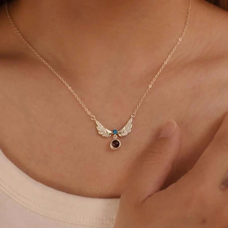Collar con colgante de ala de Ángel con imagen de proyección personalizada